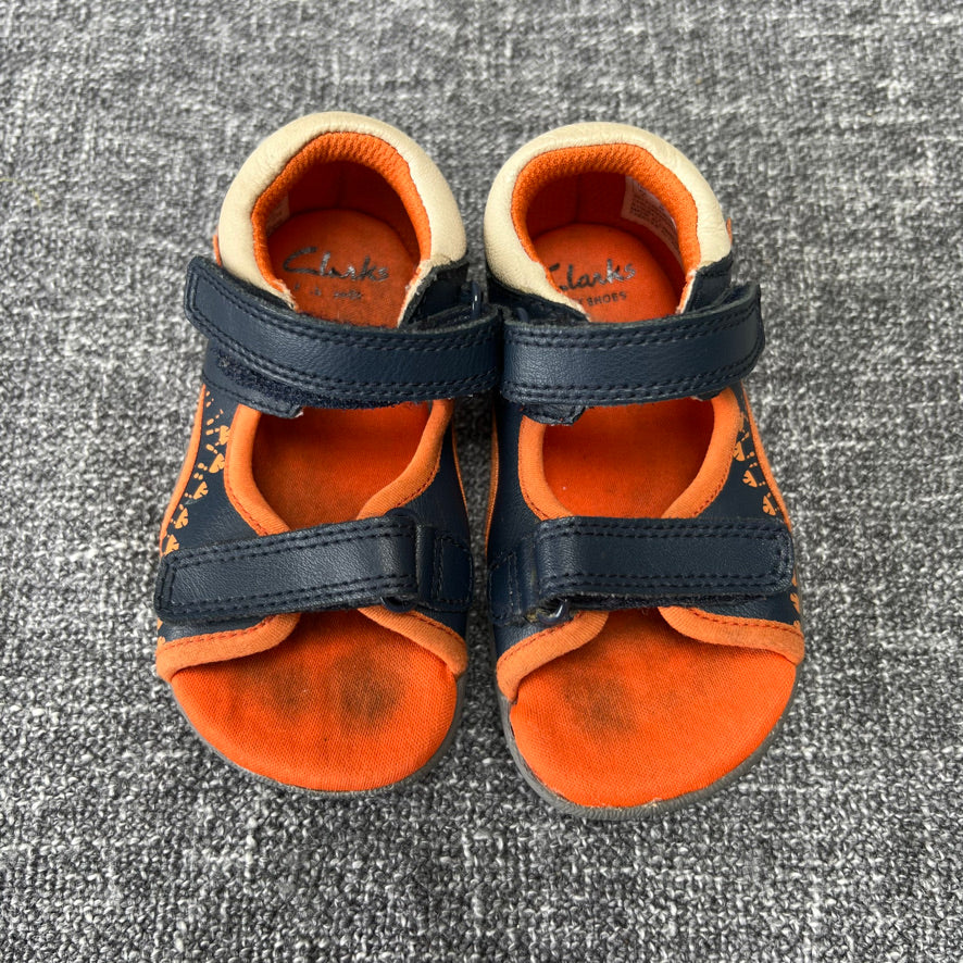 Boys Size 4.5F uk / 20.5eu Blue & Orange Clarks Sandals