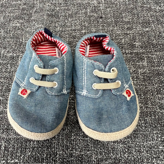 Boys Size 3uk / 19eu Blue Pram shoes