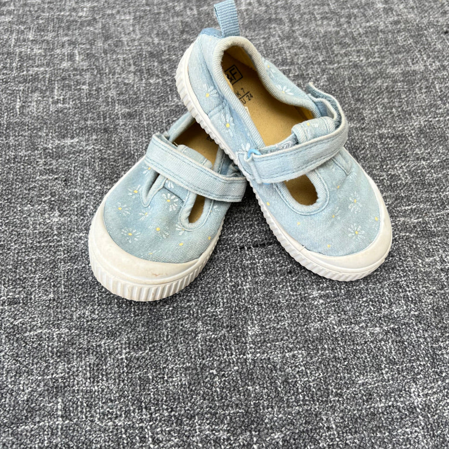 Girls Size 7 uk / 24 eu Blue Canvas Daisy Print Shoes