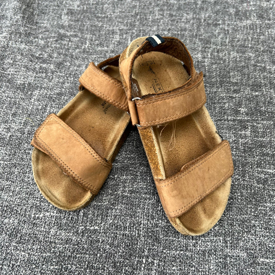 Boys Size 10.5uk / 28.5eu Brown Leather Cork Bed Sandals