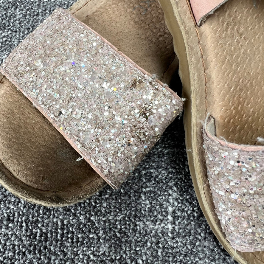 Girls Size 8uk / 25.5eu Pink Glittery Leather Sandals