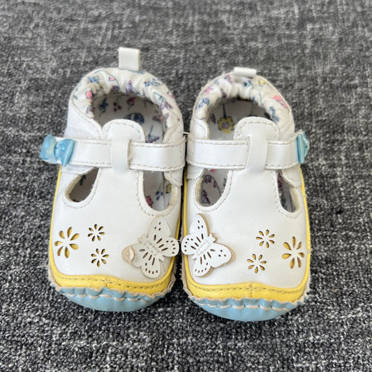 Girls 9-12 Month White Pram Shoes