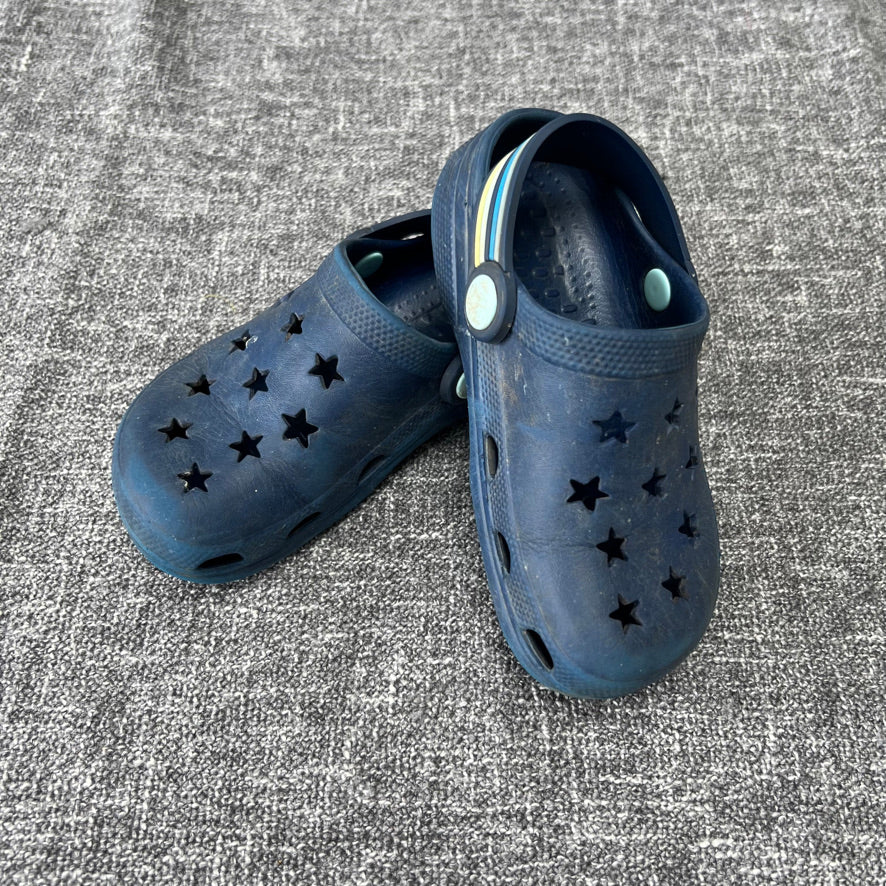 Boys Size 8-9uk / 26-27eu Blue Clogs