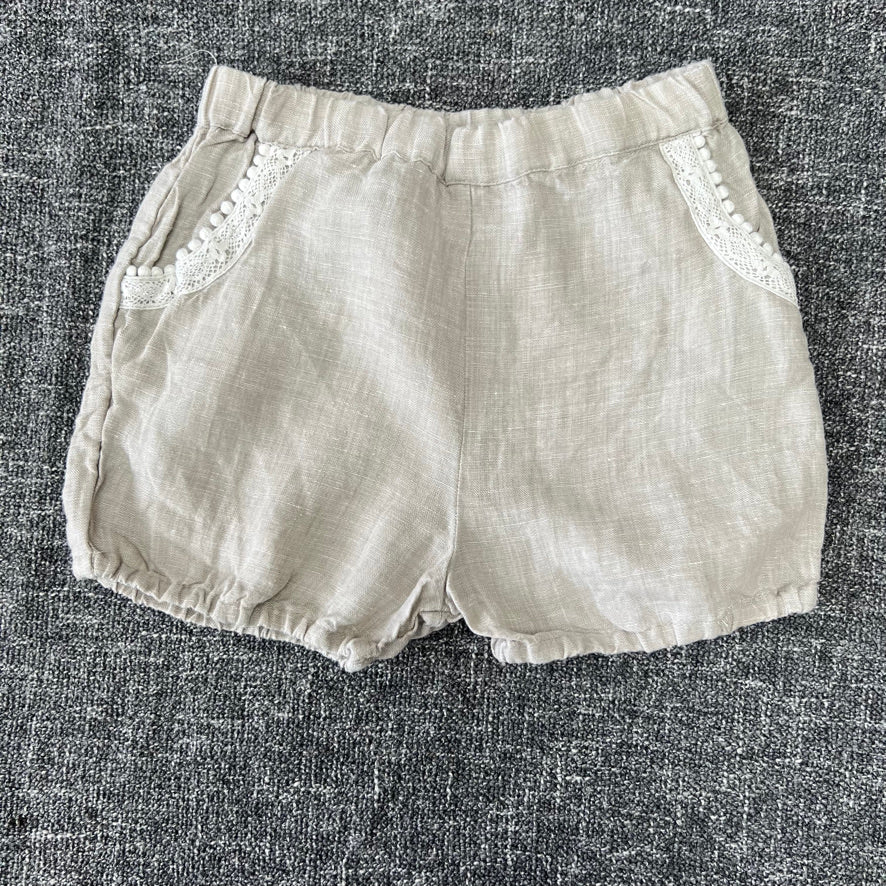 Girls 6-9 Month Beige Linen Shorts With Lace Trimmed Pockets