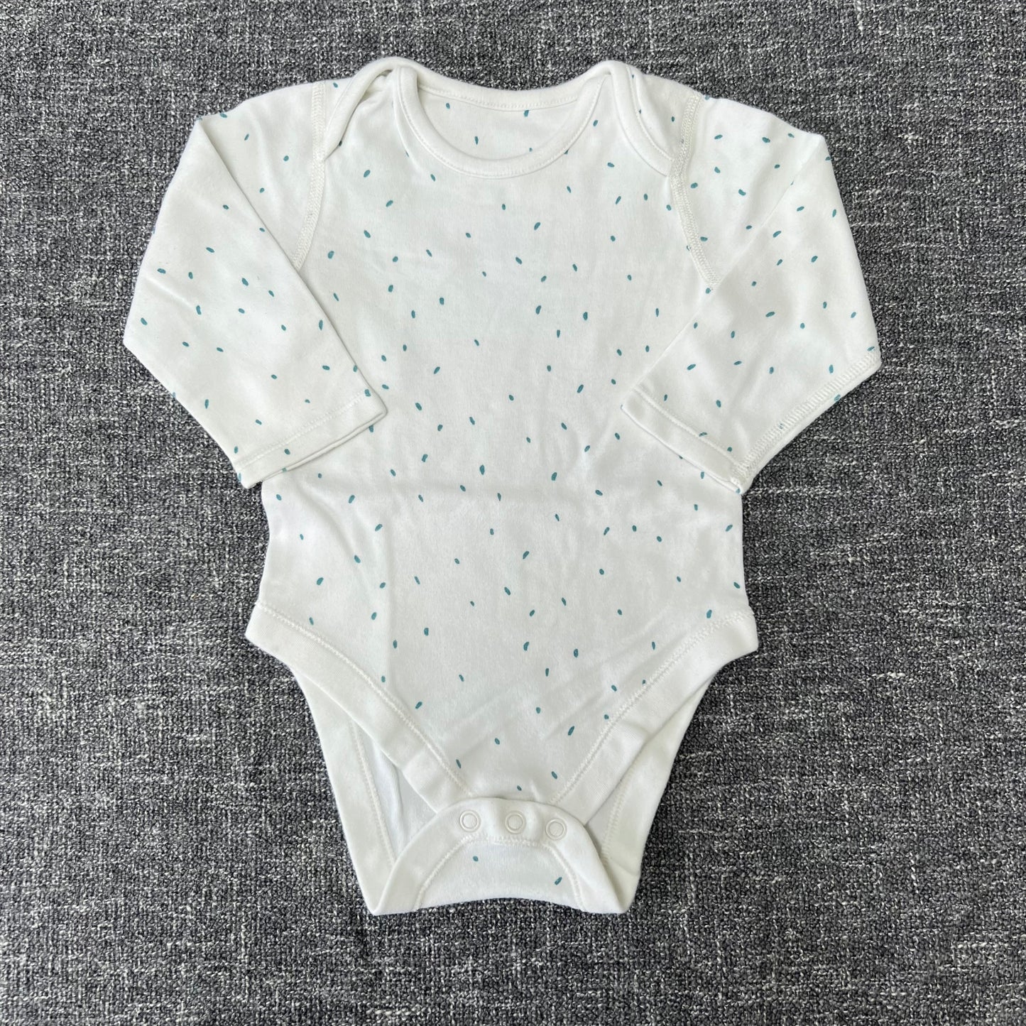 Boys 9-12 Month White Long Sleeved Bodysuit With Green Spots