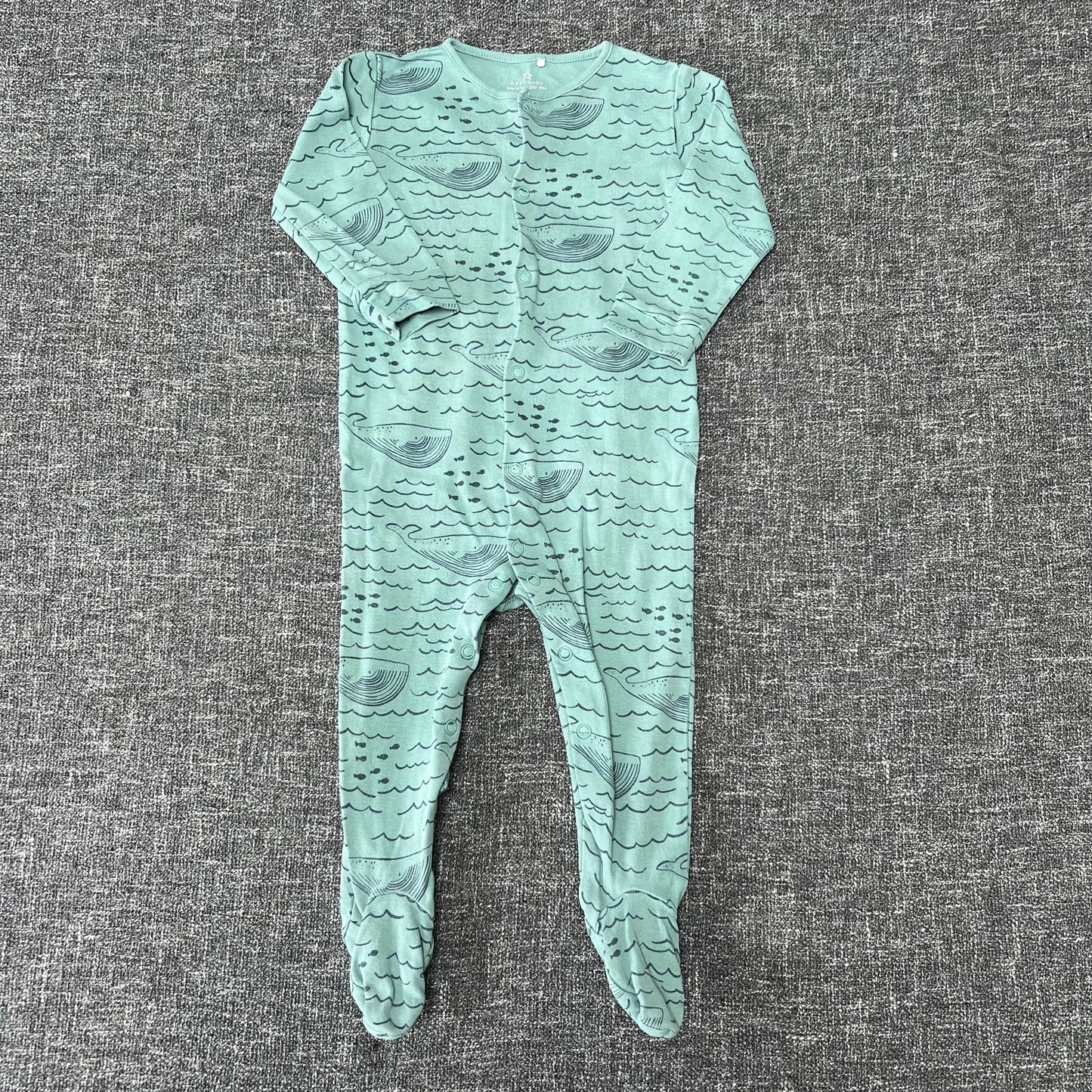 Boys 9-12 Month Green Whale Print Sleepsuit