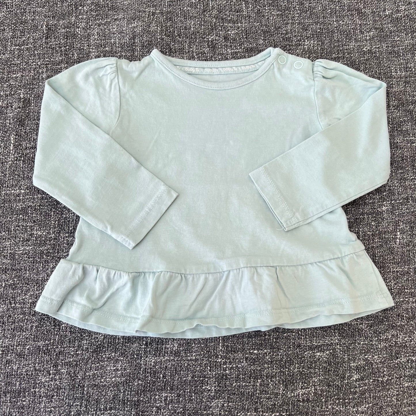 Girls 6-9 Month Plain Green Long Sleeved Top With Frill Around The Hem