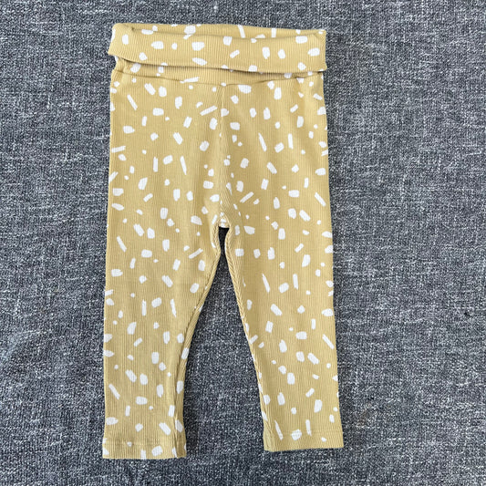 Girls 6-9 Month Yellow Ribbed Leggings With White Splodges