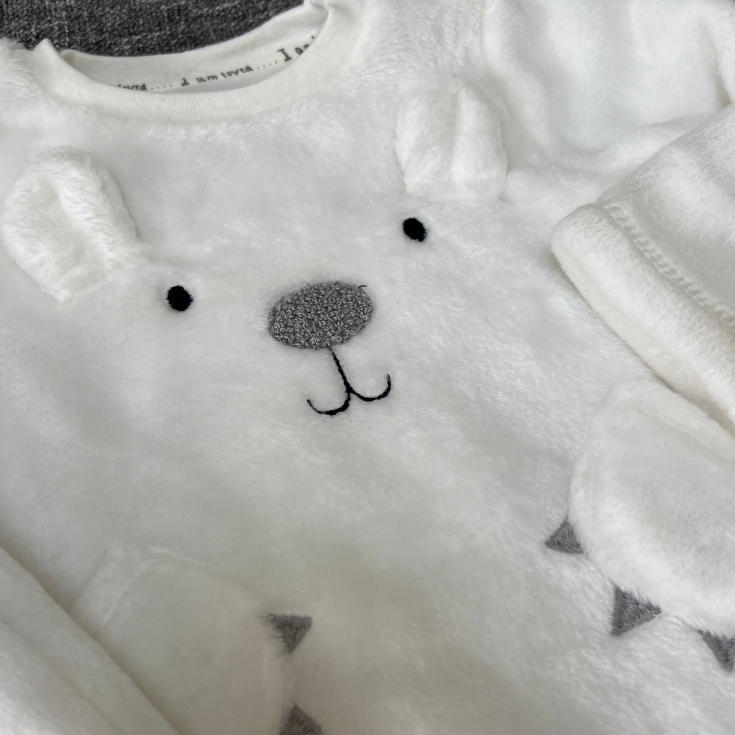 Boys 6-9 Month White Fleece Polar Bear Trousers & Jumper Outfit