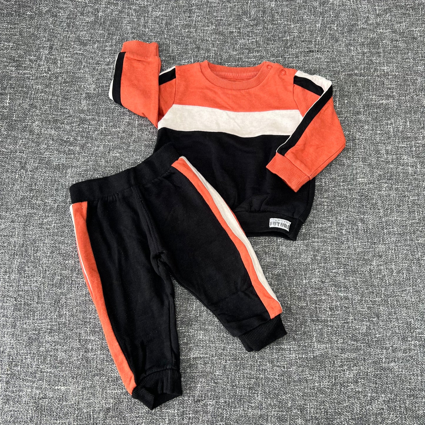 Boys 6-9 Month Orange, Beige & Black Sweatshirt & Jogger Set / Outfit