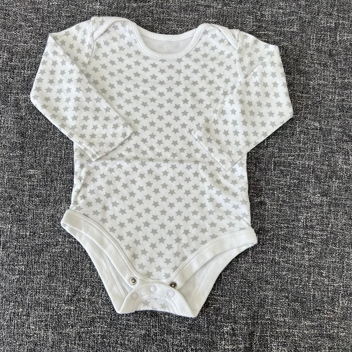 Boys 6-9 Month White Long Sleeved Bodysuit With Grey Star Print