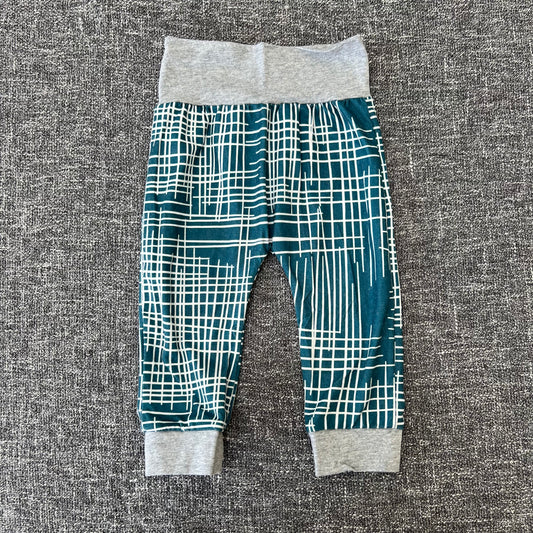 Boys 6-9 Month Green & White Patterned Leggings