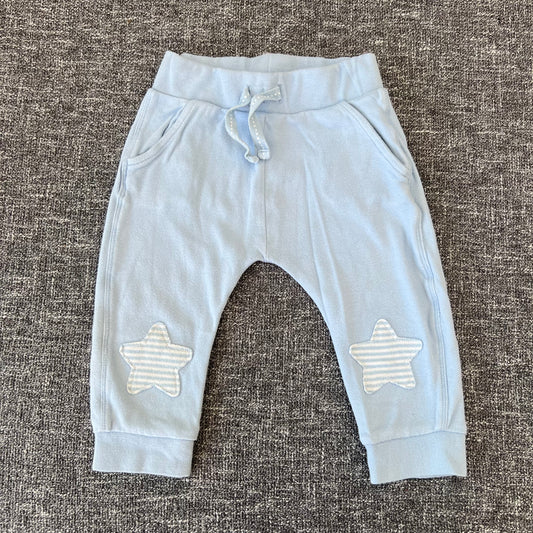 Boys 6-9 Month Light Blue Leggings With Stars On The Knees