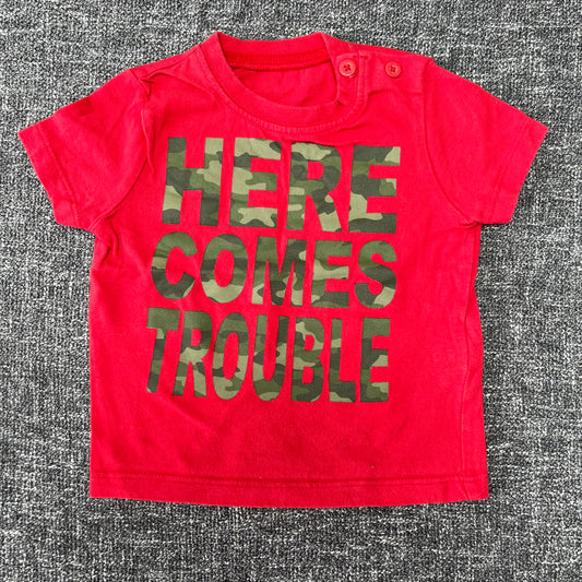 Boys 0-3 Month Red T-shirt "Here comes trouble"