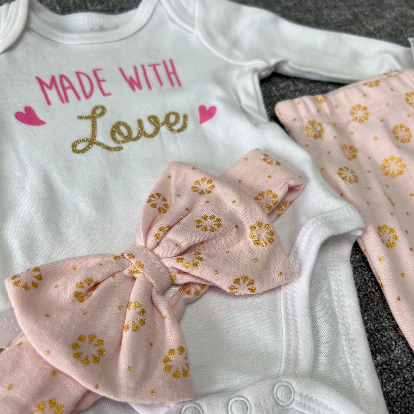 Girls Newborn "Made with love" Long Sleeved Vest, Leggings With Feet & Headband NEW