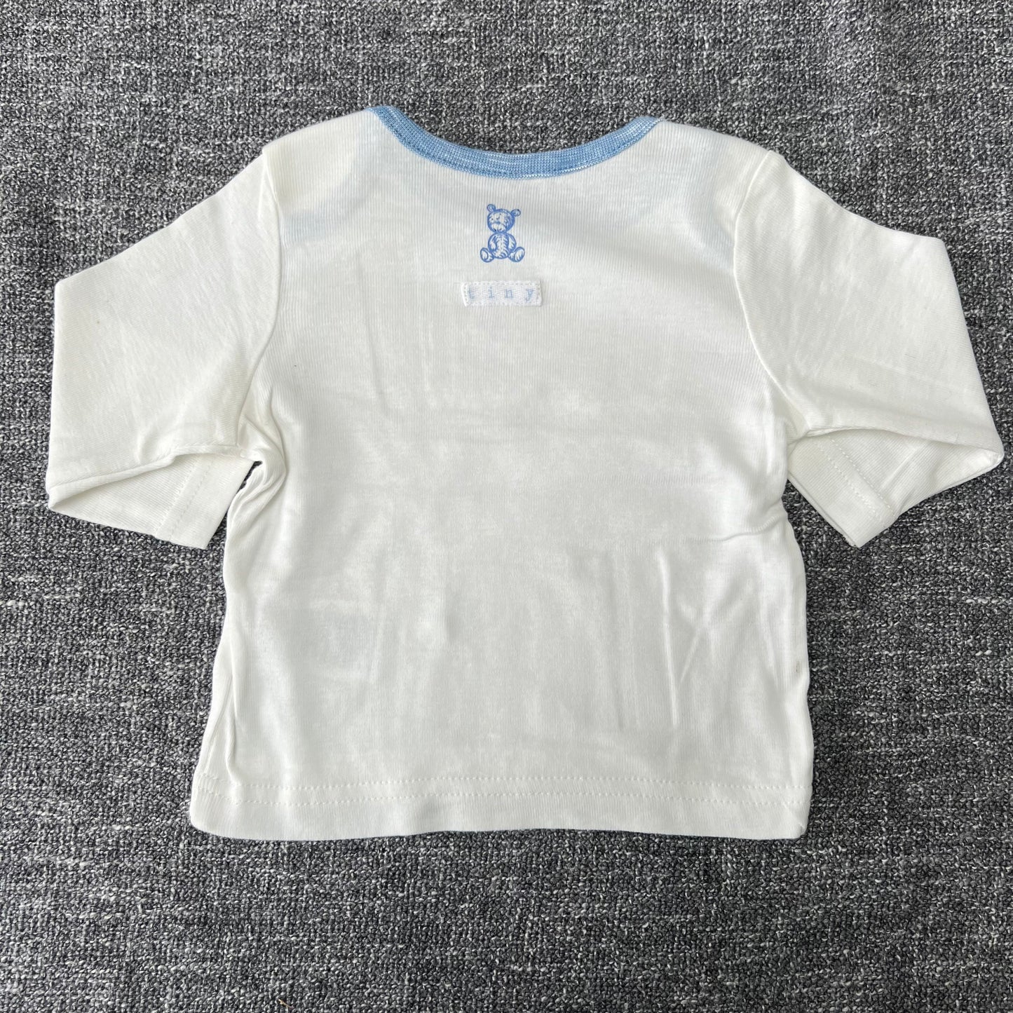 Boys 0-3 Month White & Blue "love & hugs" Log Sleeved Top