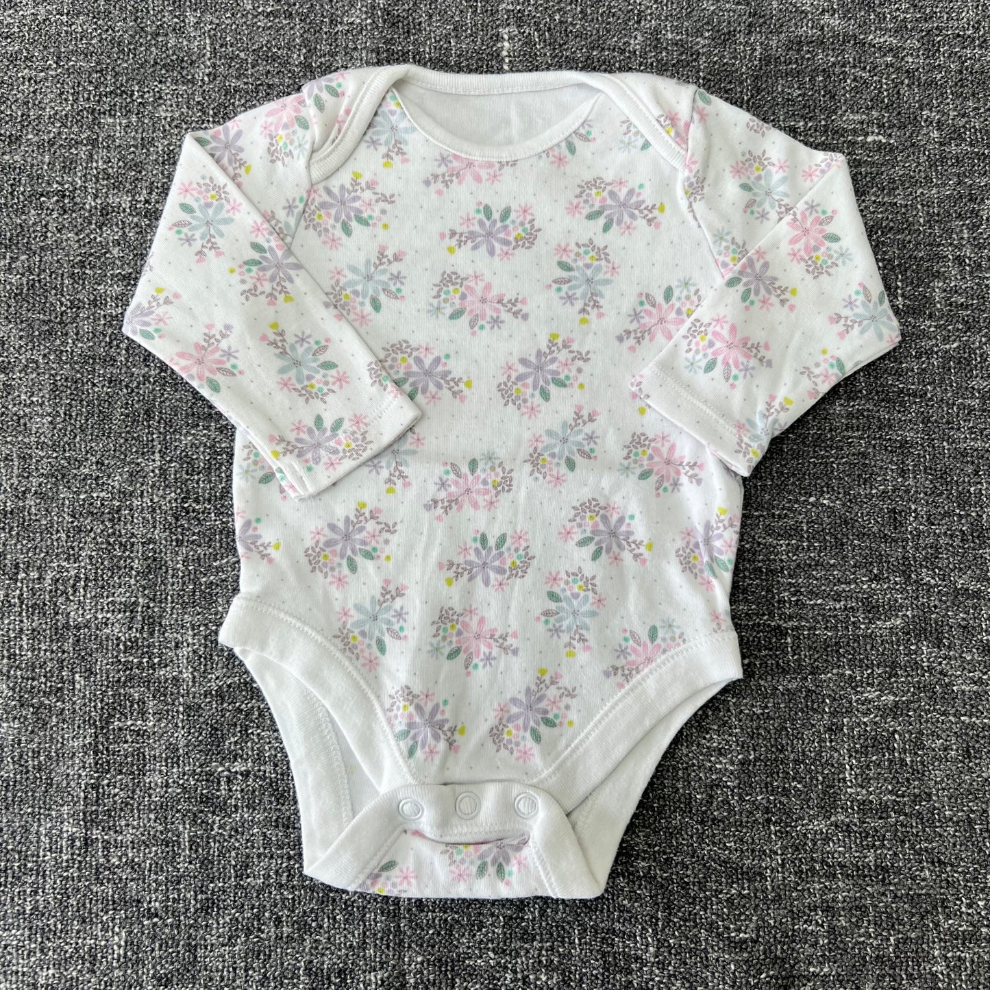 Girls 0-3 Month White Floral Long Sleeved Bodysuit