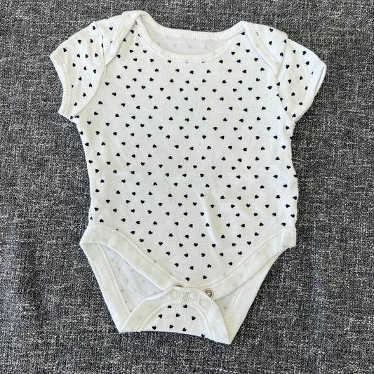 Girls 0-3 Month White With Blue Hearts Short Sleeved Bodysuit