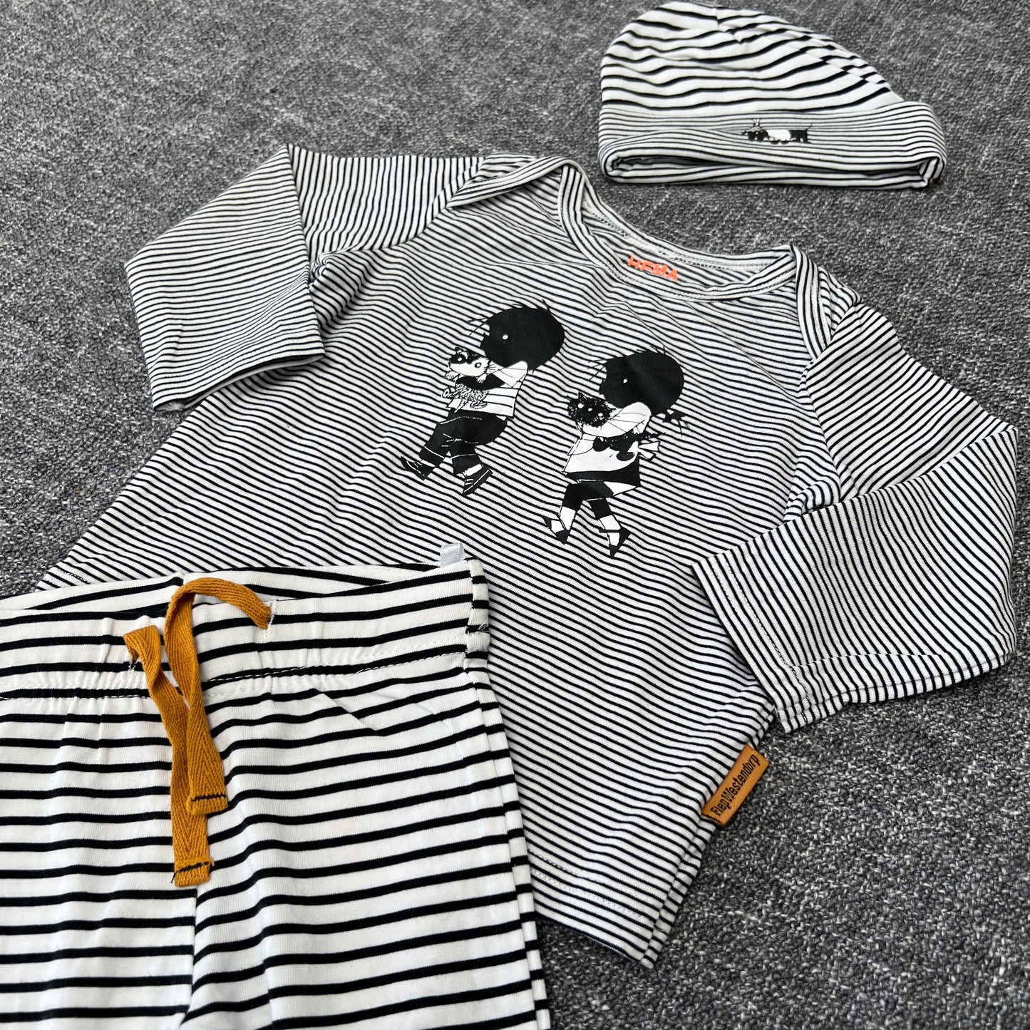 Unisex 0-3 Month Black & White Striped 3 Piece Outfit