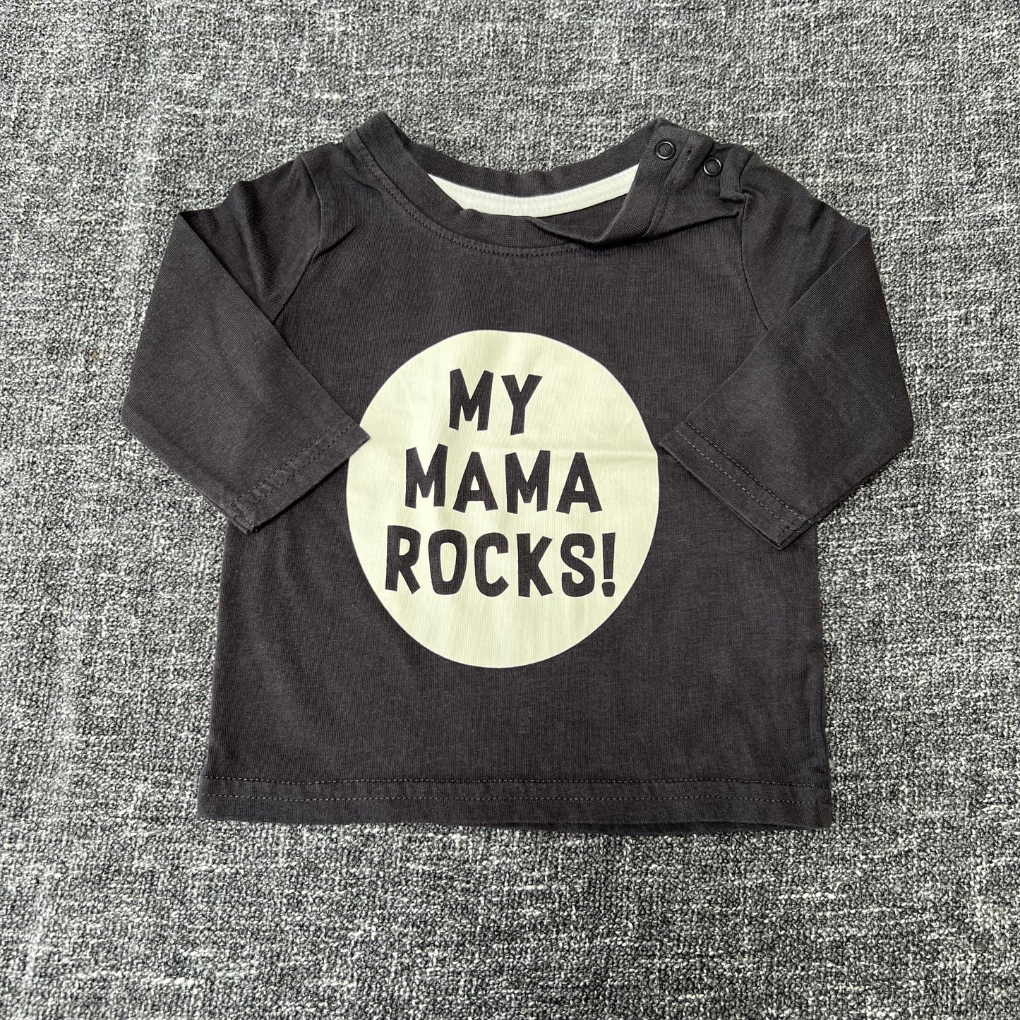 Unisex 0-3 Month Grey "My Mama Rocks!" Long Sleeved Top