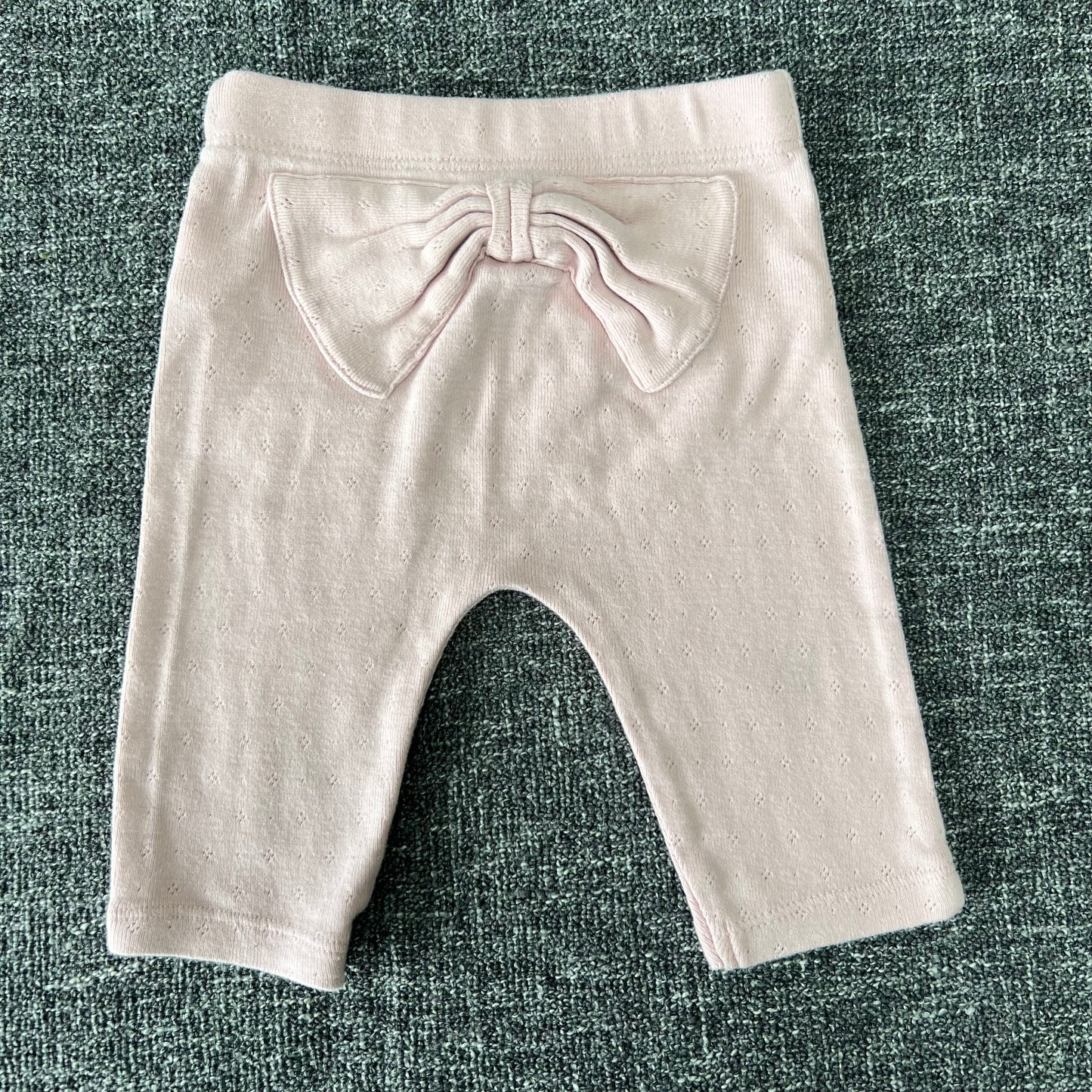 Girls 0-3 Month Pale Pink Leggings With A Bow On The Back (PIP)