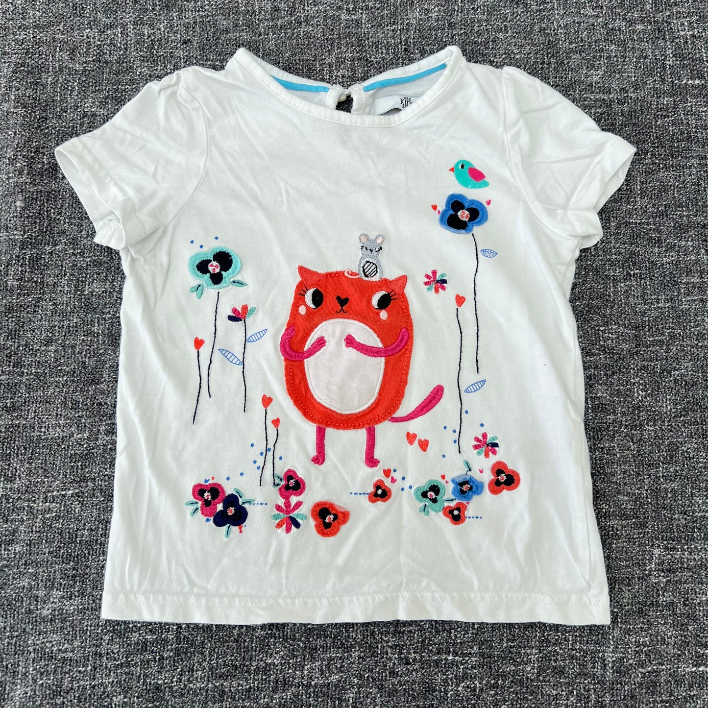 Girls 3-4 Year White T-Shirt With Appliqué Cat And Flowers