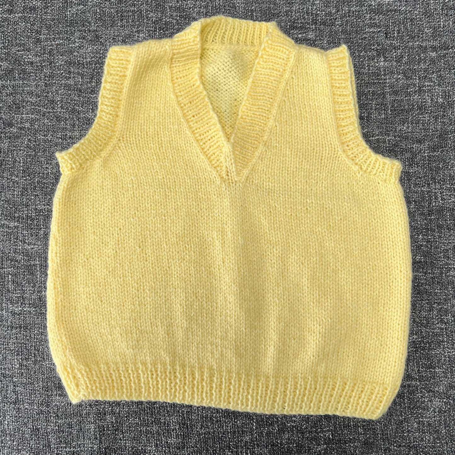 Boys 2-3 Year Yellow Knitted Tank Top