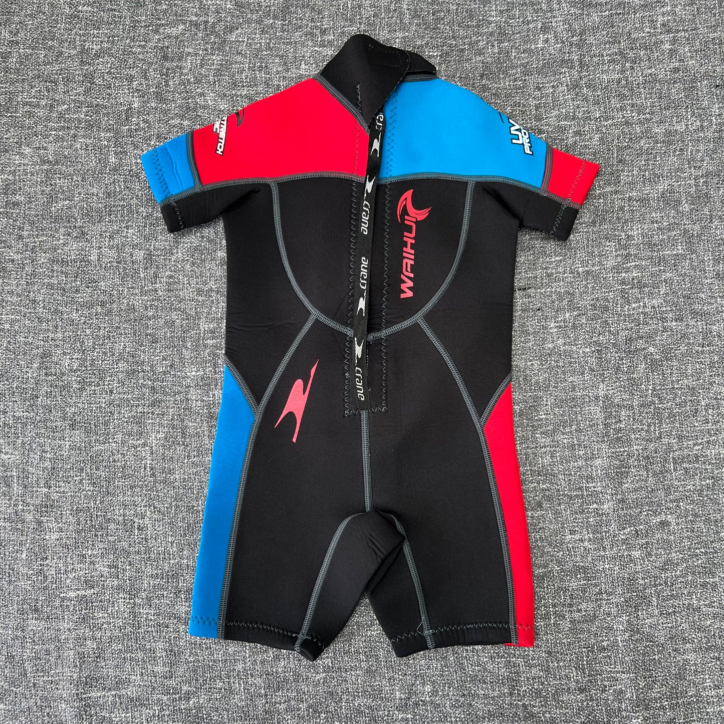 Boys / Girls 3-4 Year Red, Blue & Black Shortie Wetsuit UV Protector (O)