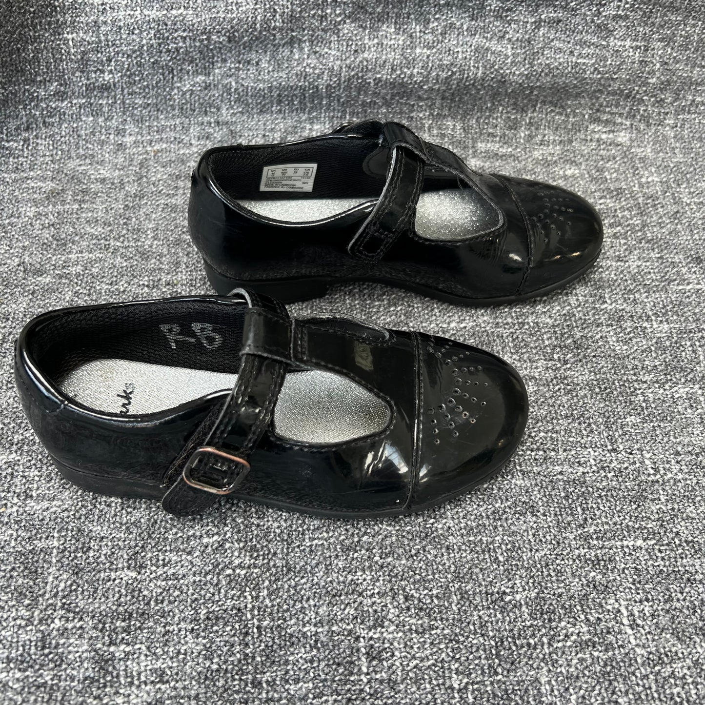 Girls Size 10G Black Patent Leather Clarks School Shoes