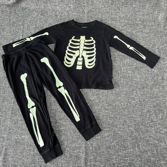 Boys / Girls 4-5 Year Black Skeleton Glow In The Dark Pjs