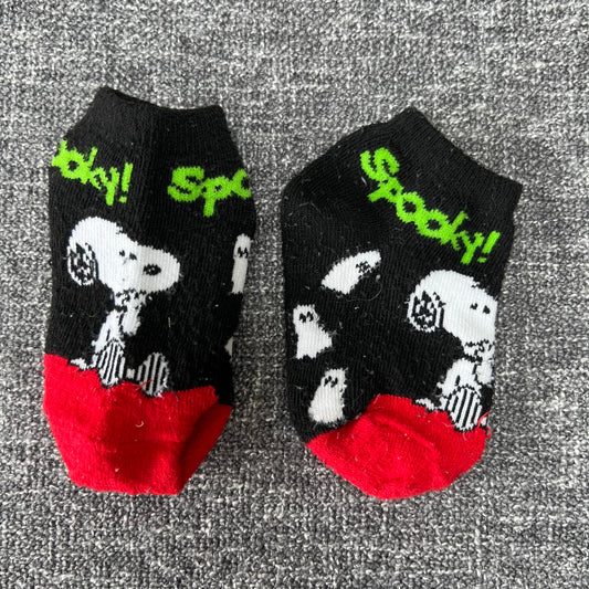 Boys / Girls Black Size 6-8.5 "Spooky!" Snoopy Halloween Trainer Socks