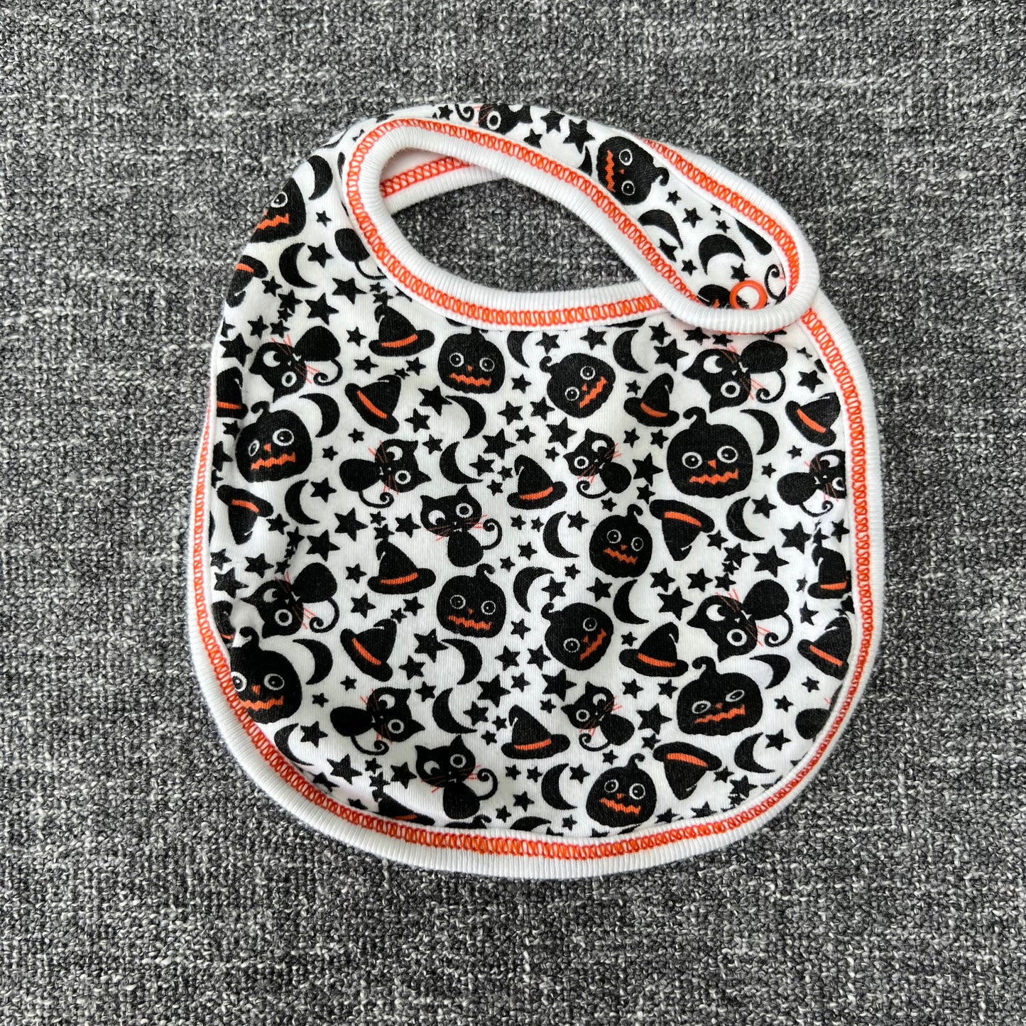 Boys / Girls White & Black Halloween Print Bib