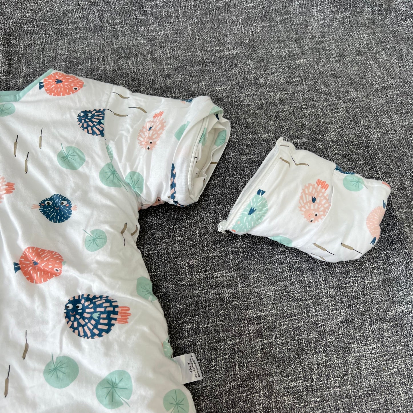 Boys / Girls 12-18 Month White With Fish & Pond Print Sleeping Bag